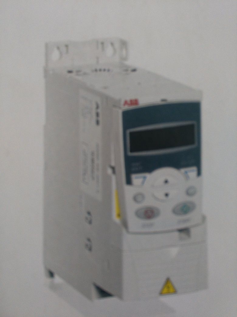 Falownik ACS355-03E-04A1-4