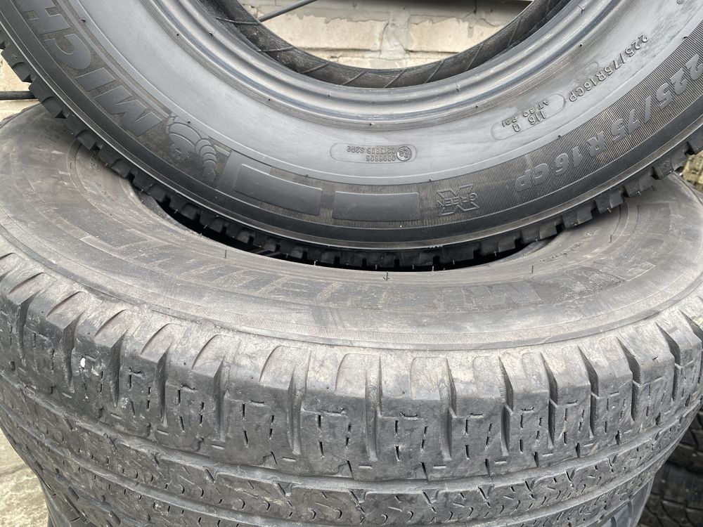 2 szt.para opony letnie 225/75R16CP  Michelin Agilis Camping 16r.6mm