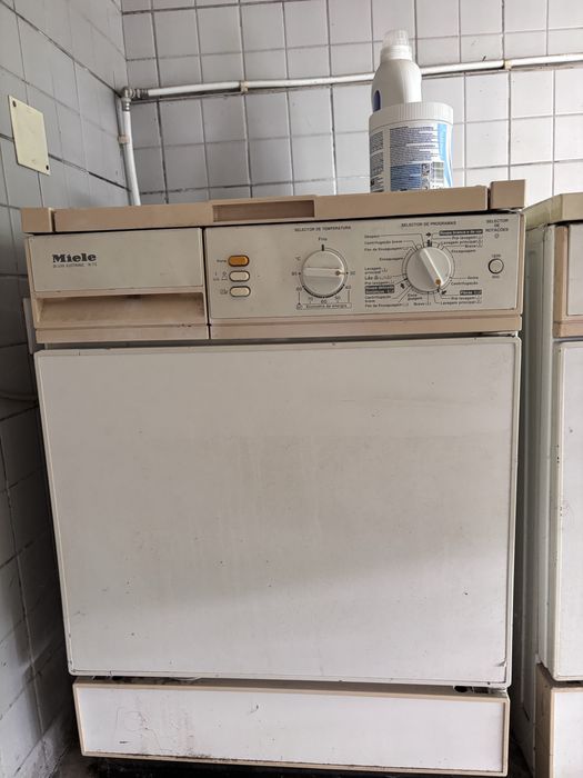 Máquina lavar roupa Miele