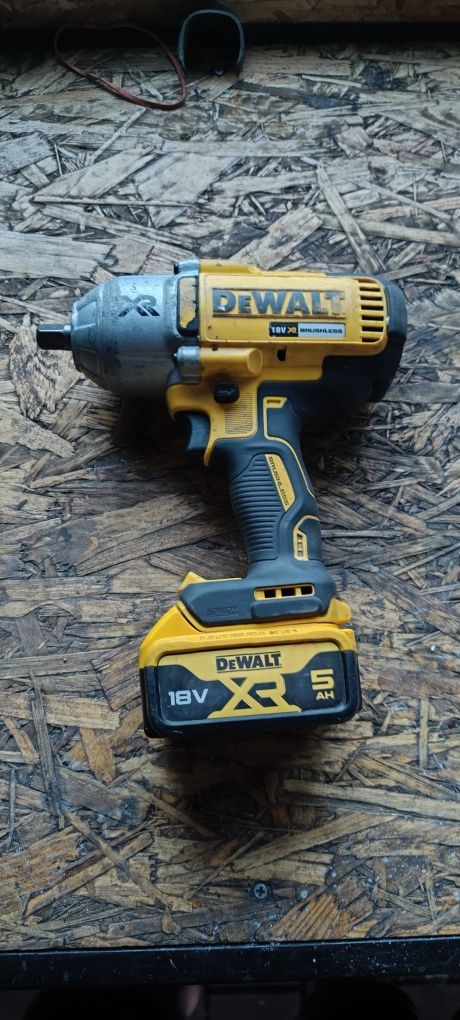 Klucz udarowy DeWalt dcf 899p1