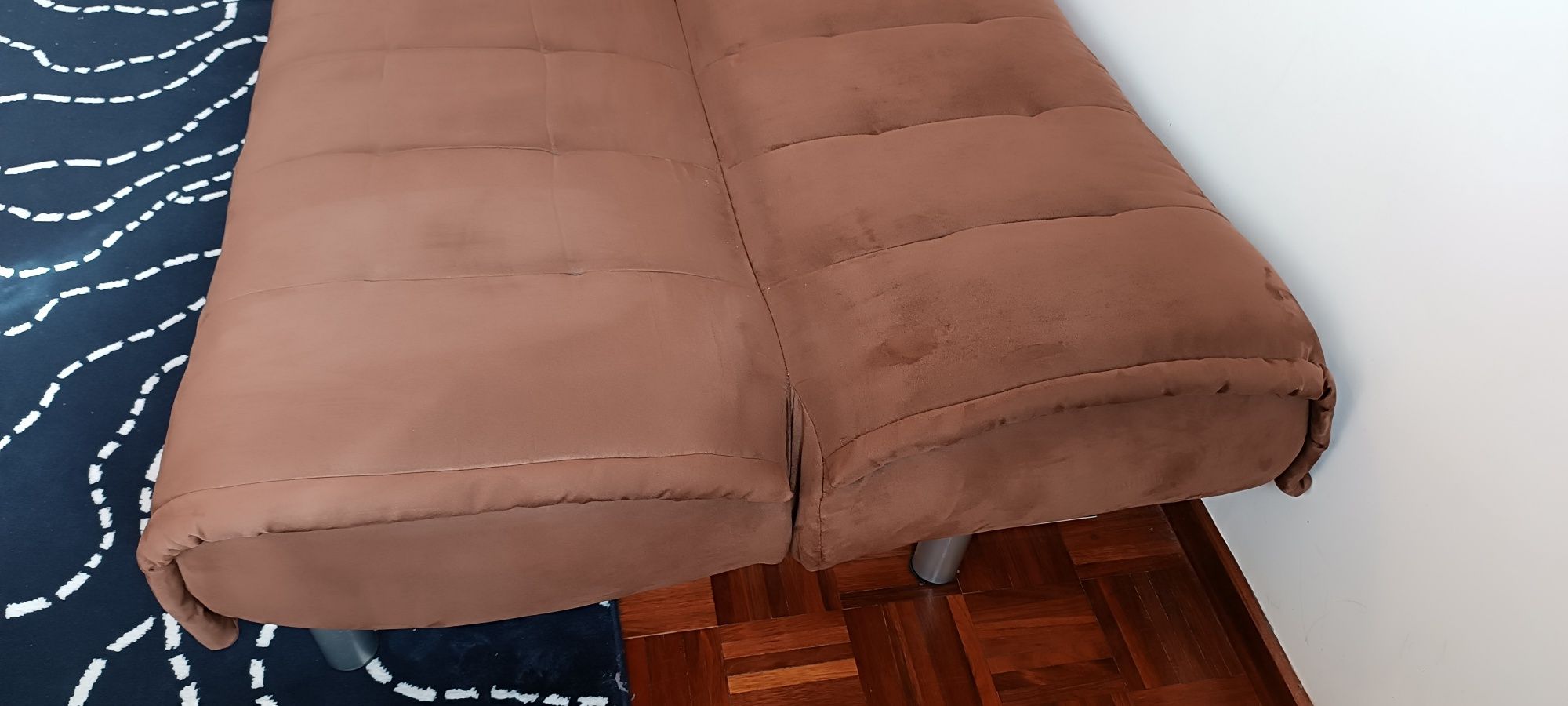 Sofá cama castanho