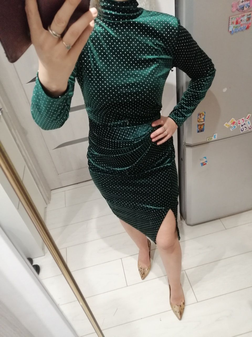Nowa Zielona sukienka midi welur marszczona rozporek xs s m