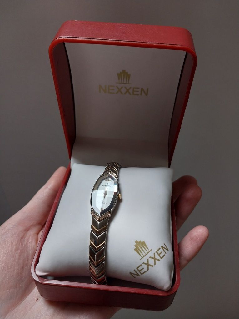 Женские наручные часы NEXXEN 2523