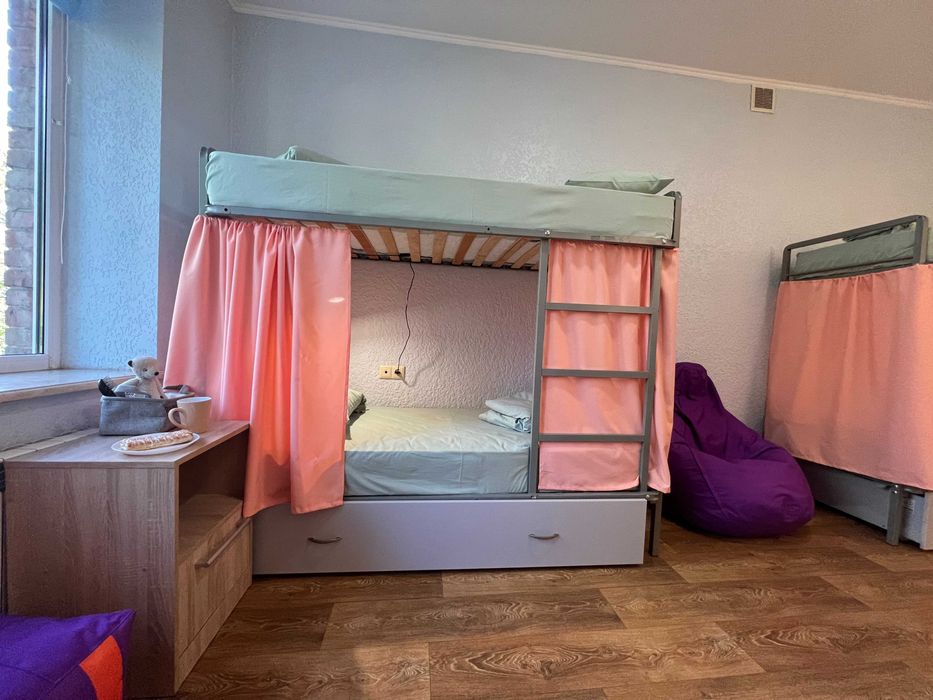 Поселение групп в современный Хостел по пр. Валерия Лабановского, Киев!-4-555.biz.ua