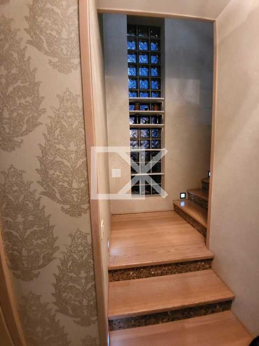 Оренда Будинок Оболонь Богатирська42 Без комісії  2 поверхи Міністерка