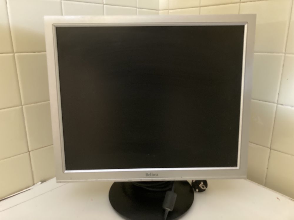 Monitor LCD Belinea