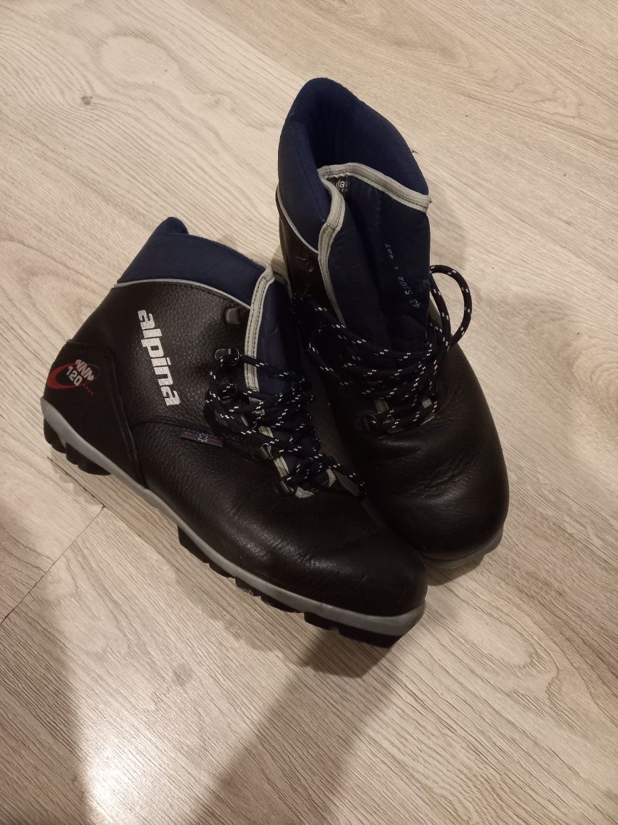 Buty do nart biegowych wiązanie nnn