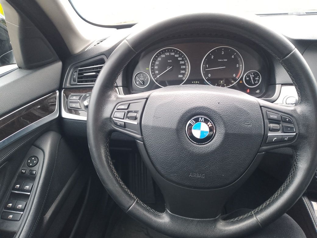 BMW F10 530D X-DRIVE 2012R