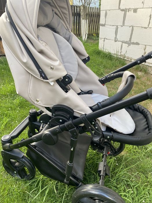 Коляска (3 в 1) колиска, прогулянковий блок і автокрісло