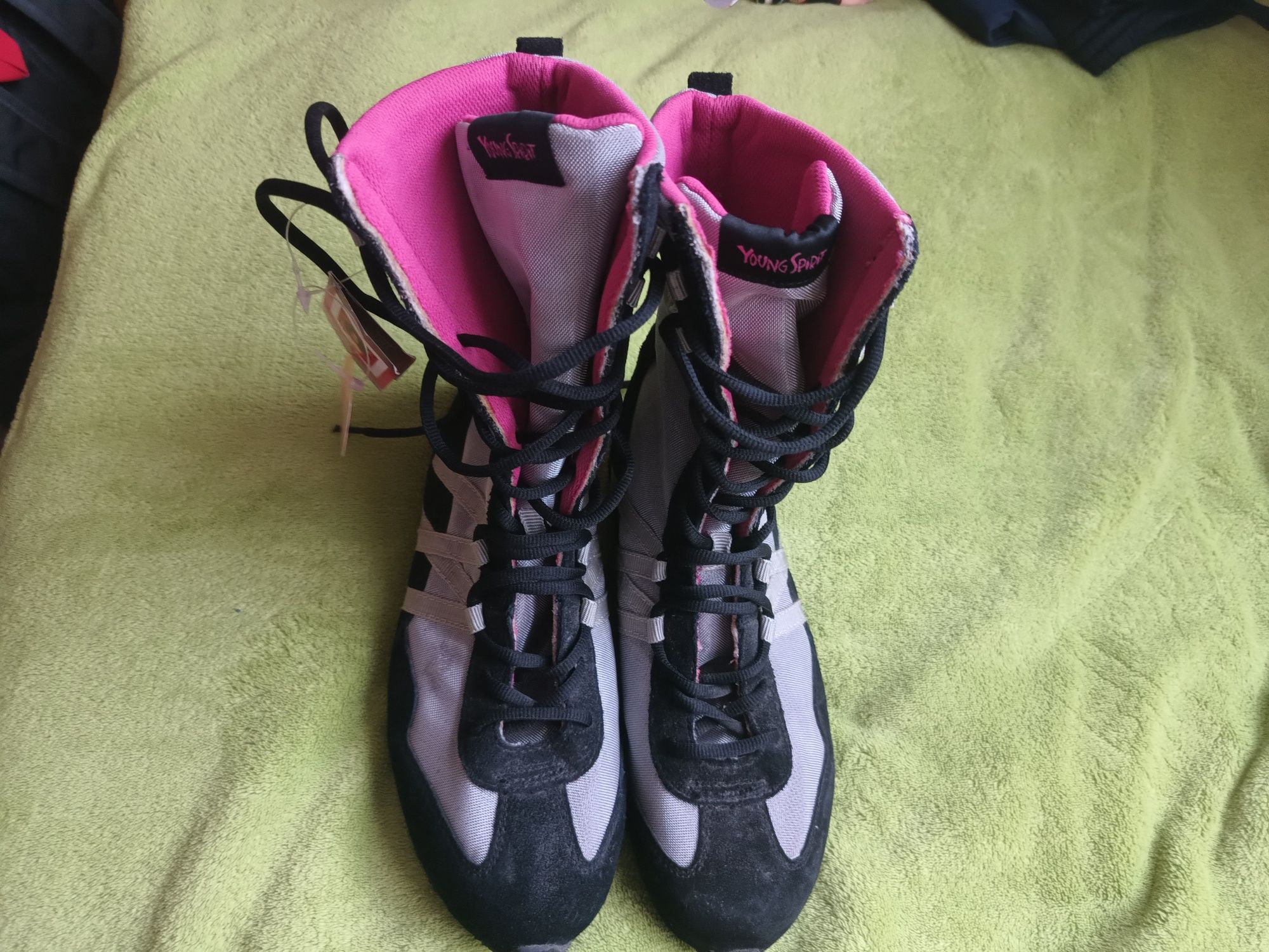 Buty kobiece bokserskie Young Spirit nowe rozmiar 40