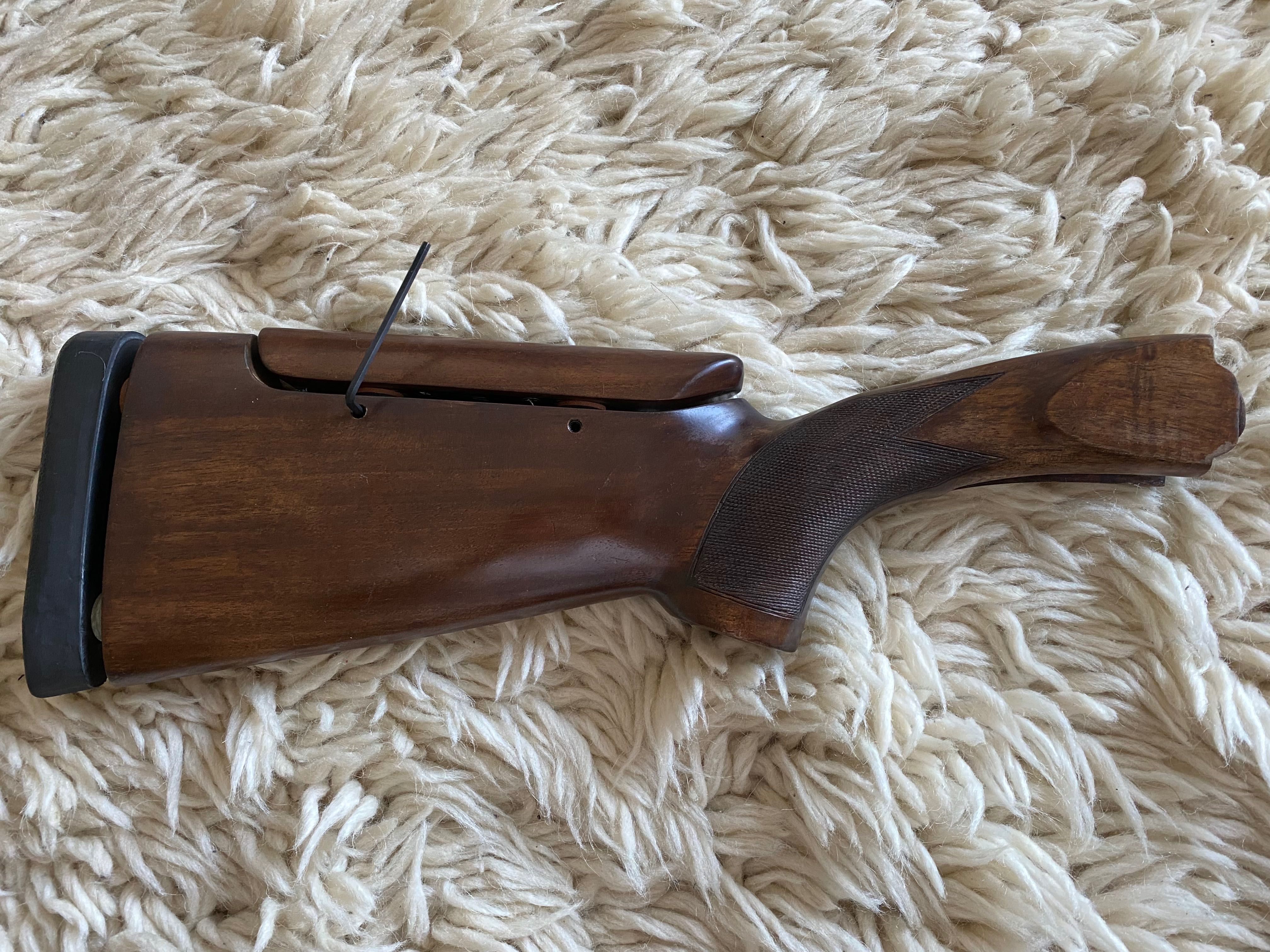 Vendo Coronha para espingarda Beretta