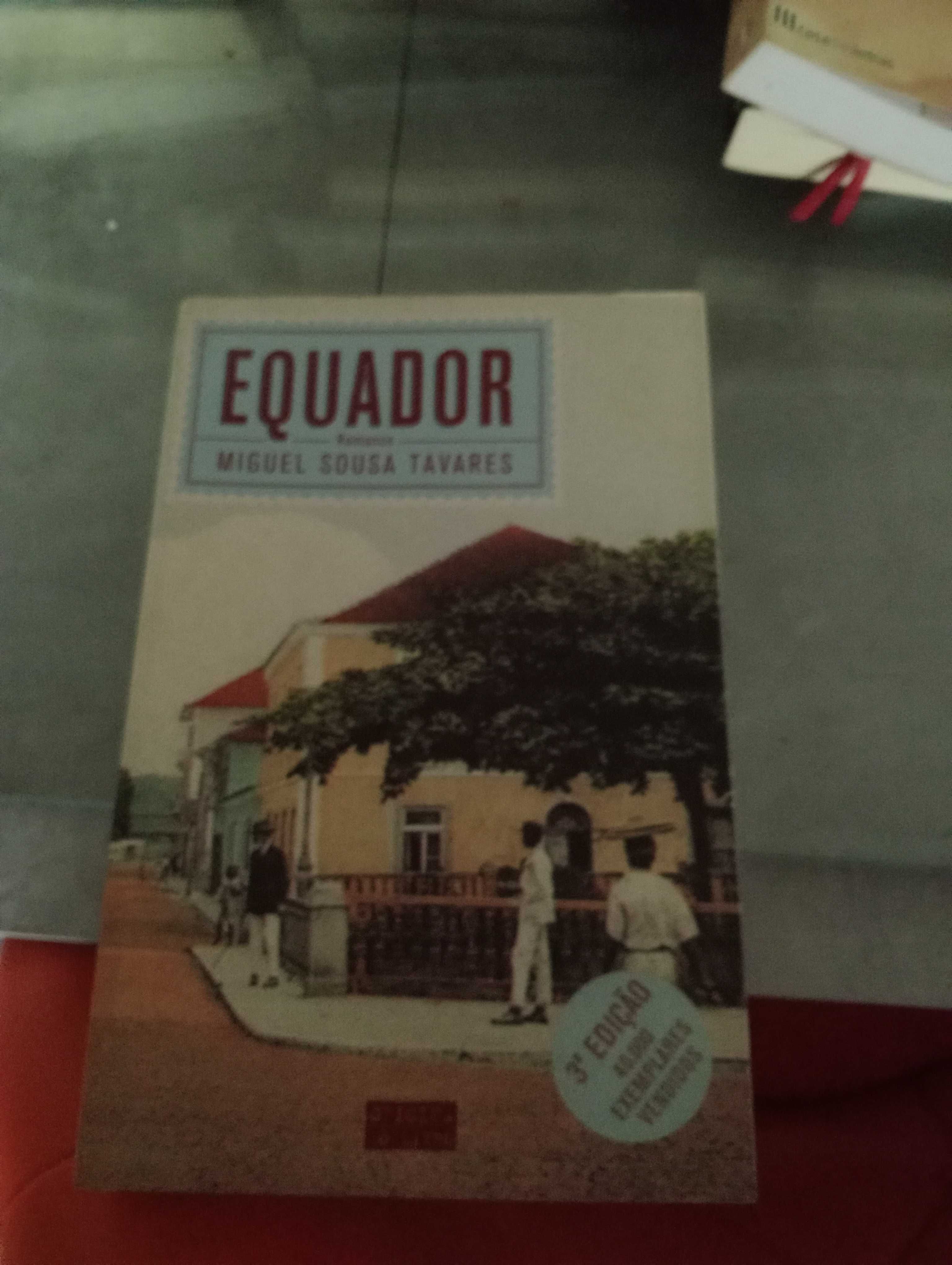 Livro equador de Miguel Sousa Tavares