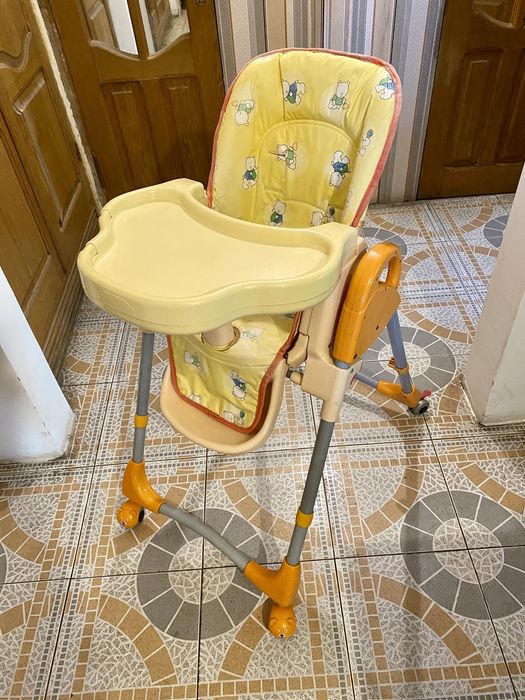 Стульчик, столик для кормления