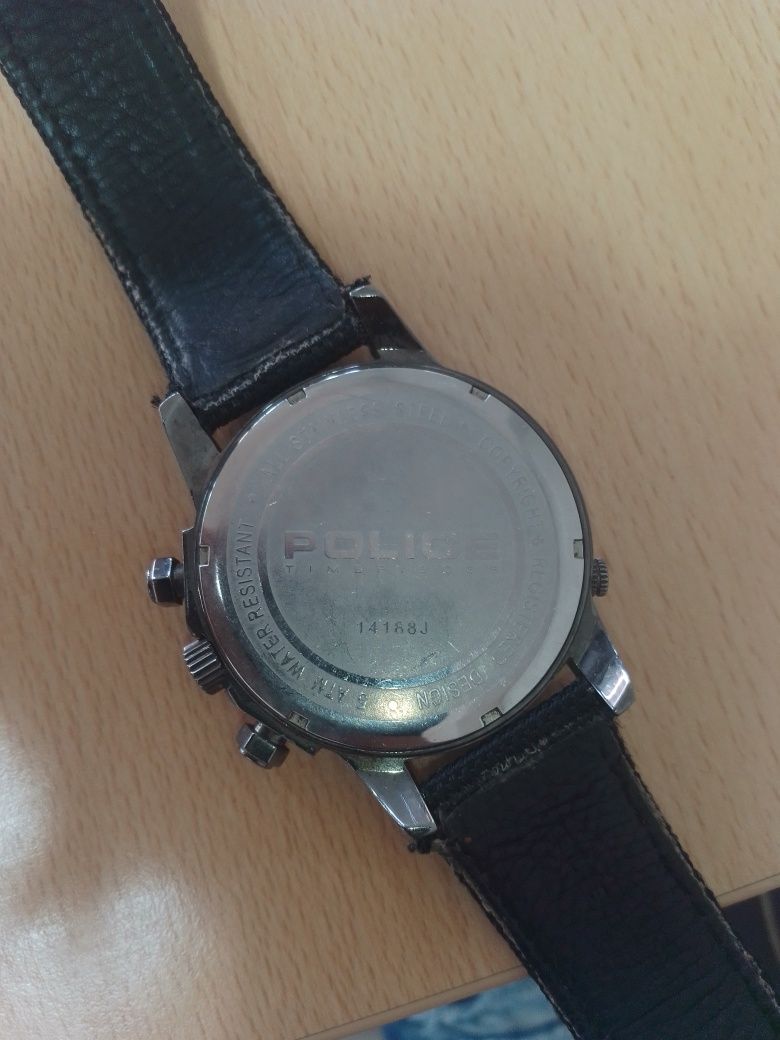 Relógio Police com pulseira