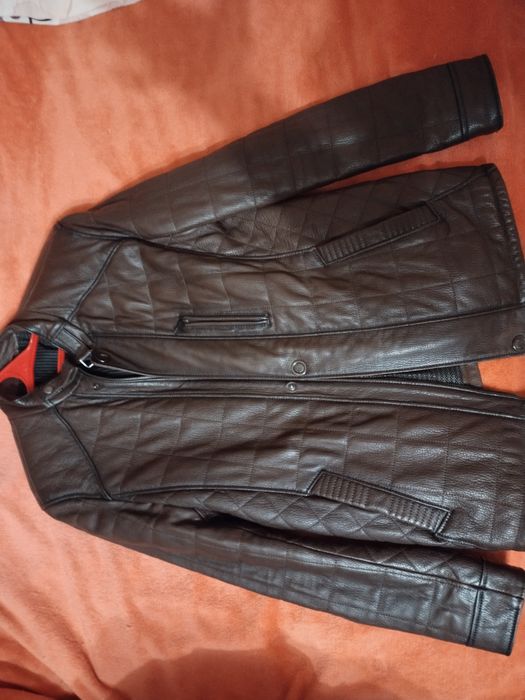 Продам чоловічу шкіряну куртку Klaros