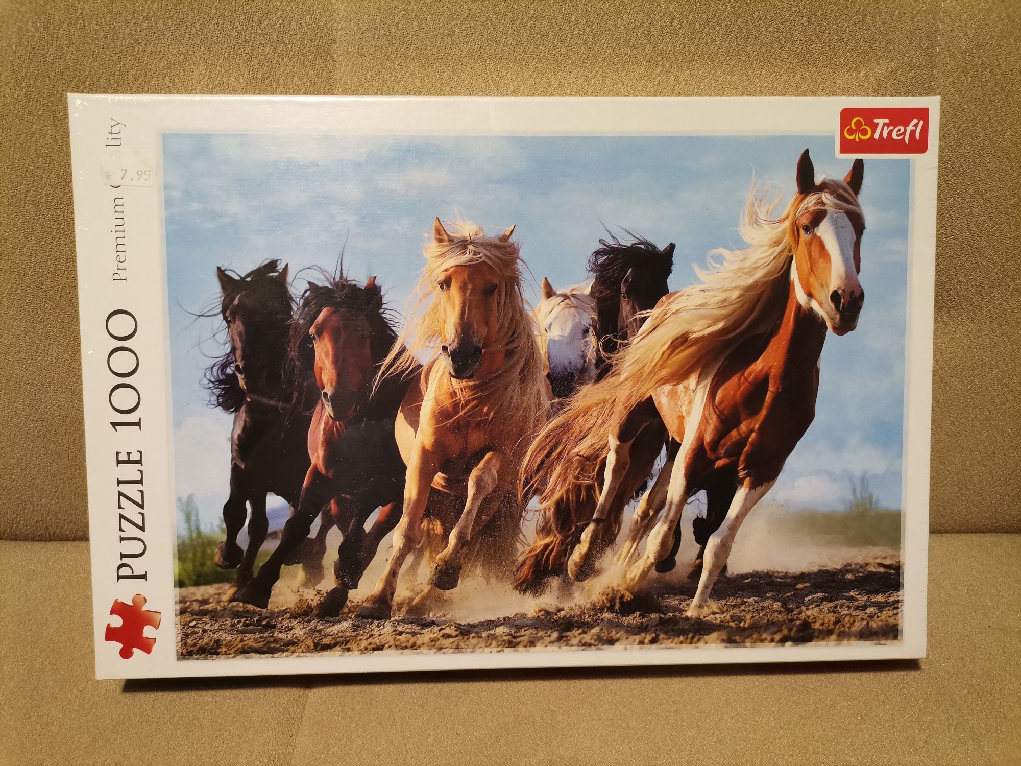 Nowe puzzle jigsaw horses 1000 Trefl Galopujące konie