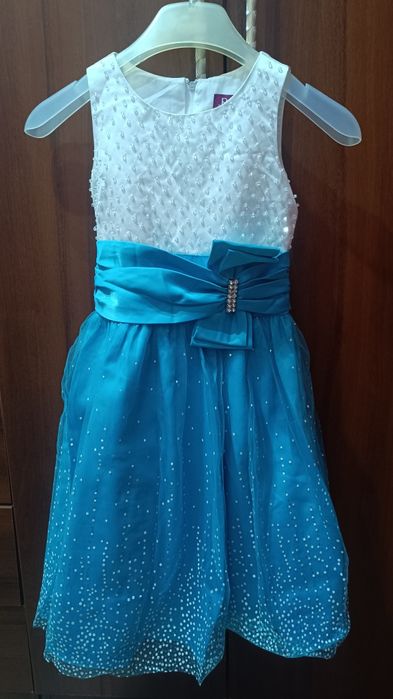 Платье на девочку