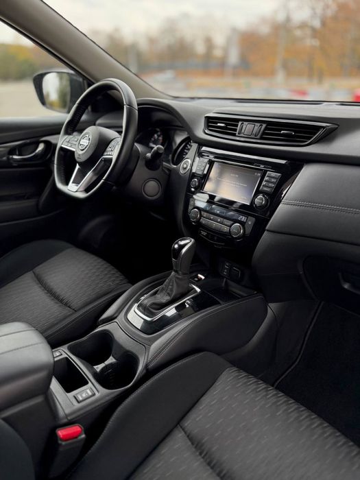 Nissan X-Trail офіційний 2020 рік