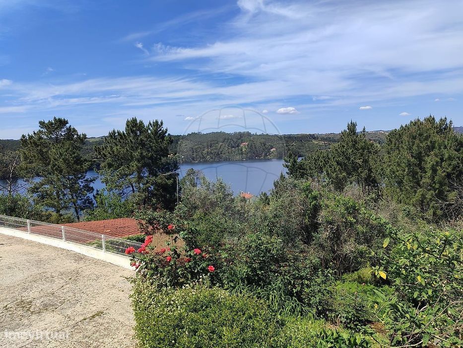 Moradia T2 para arrendamento