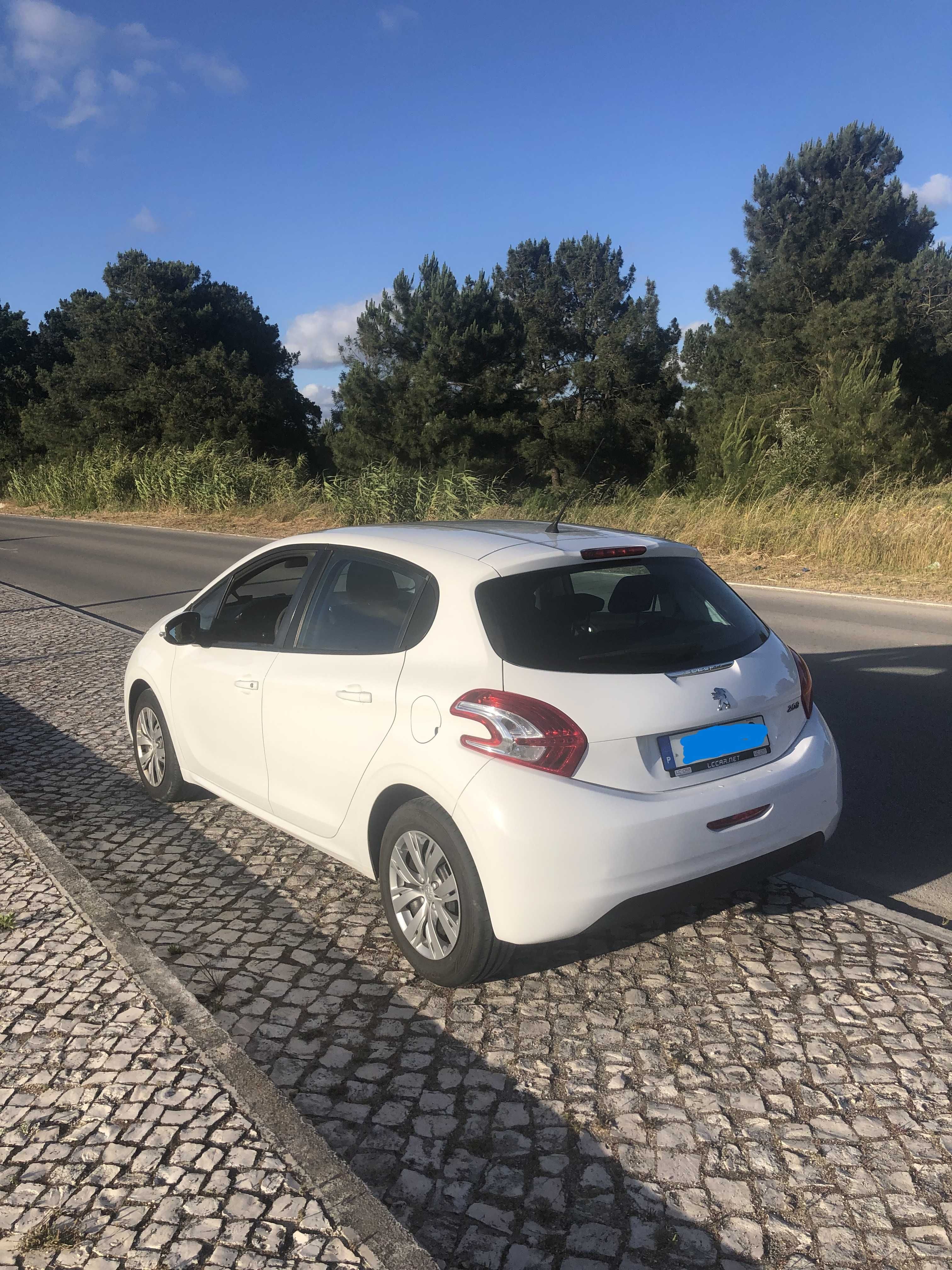 Peugeot 208 1.4 HDI Active - Como novo