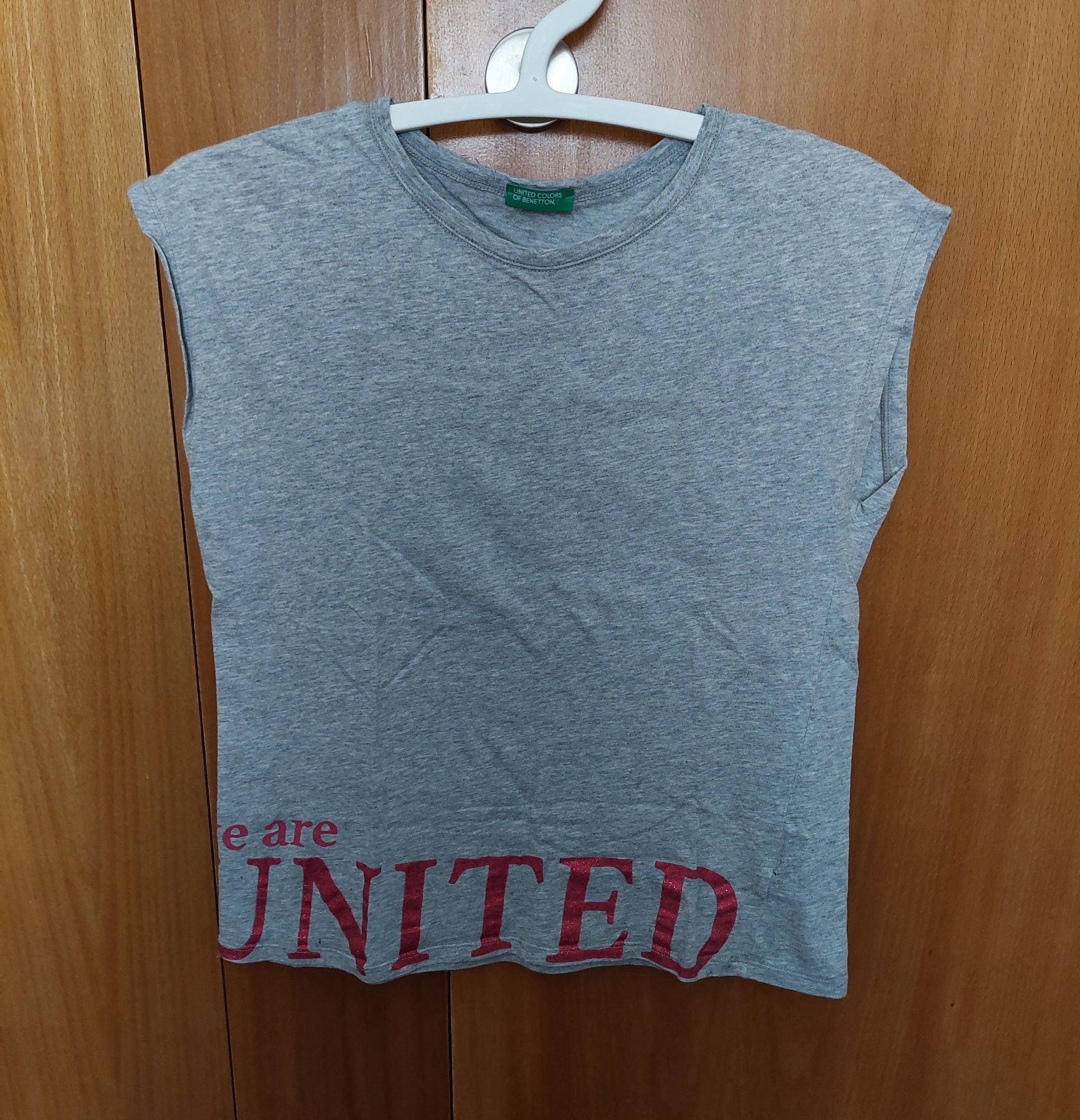 Camisola T-shirt cinzenta da Benetton 11-12 anos