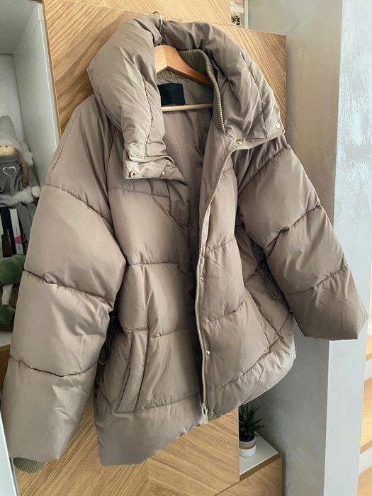 Piękna beżowa kurtka zimowa rozmiar  L C&A  długi rekawy