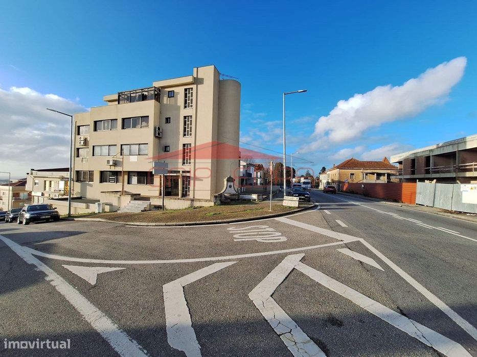 Loja Lourosa centro comercial Chafariz para comércio ou escritório