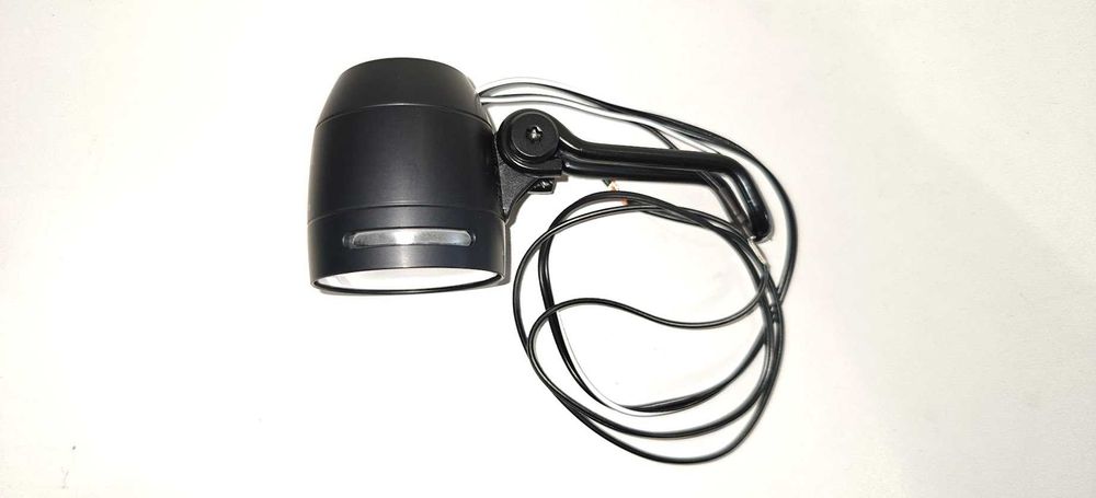 Busch + Müller Lampa rowerowa Lumotec IQ-XS T senso Plus