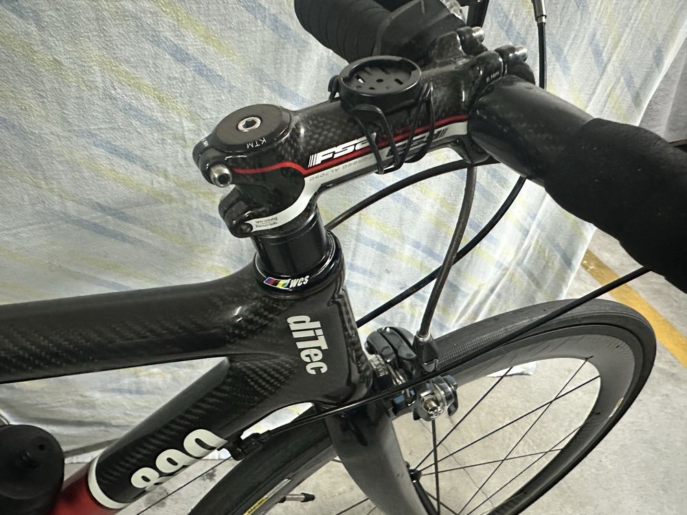 Bicicleta ditec 890 carbono ultegra mavic fsa
