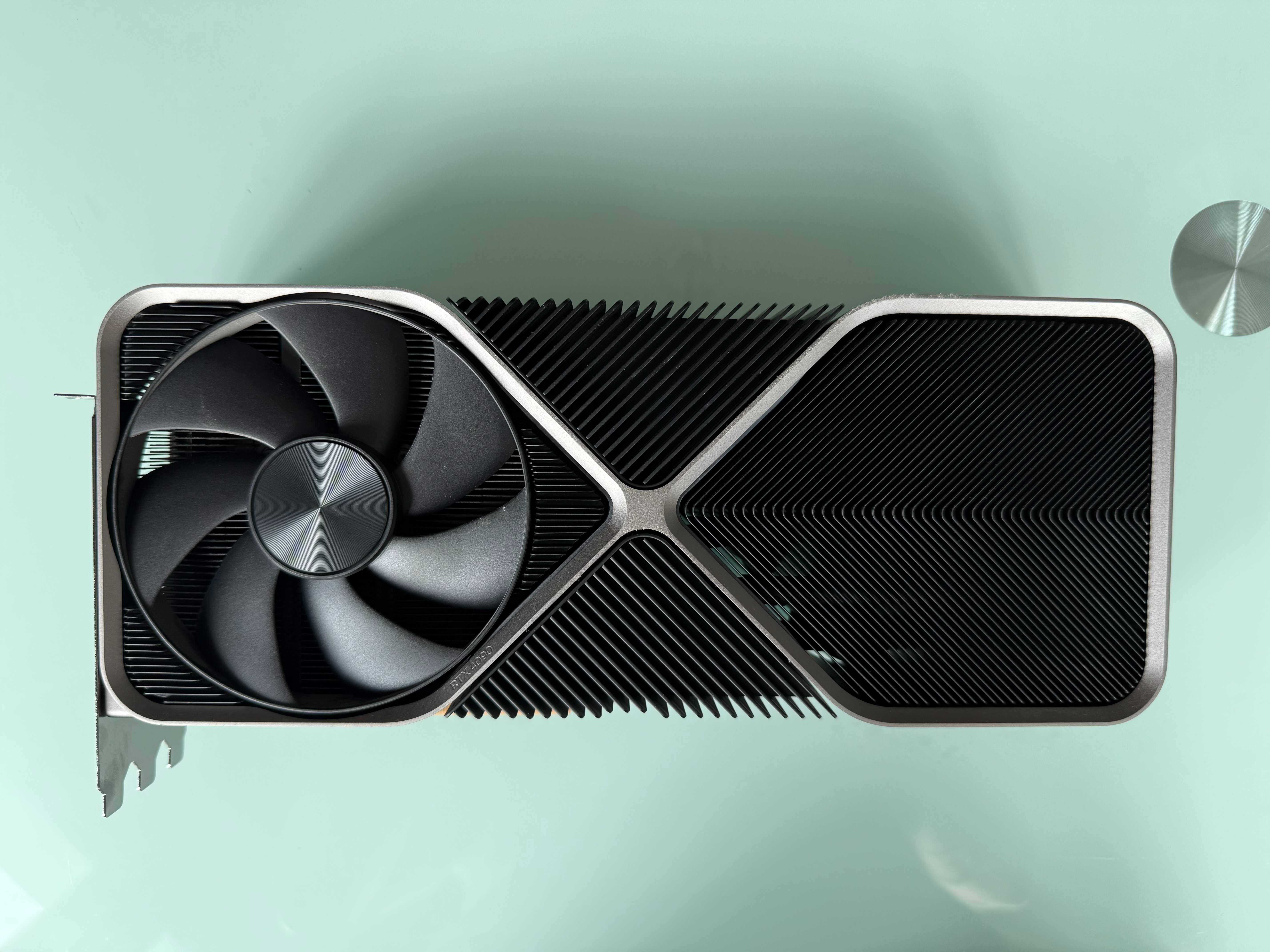 NVIDIA GeForce RTX 4090 Founders Edition 24GB