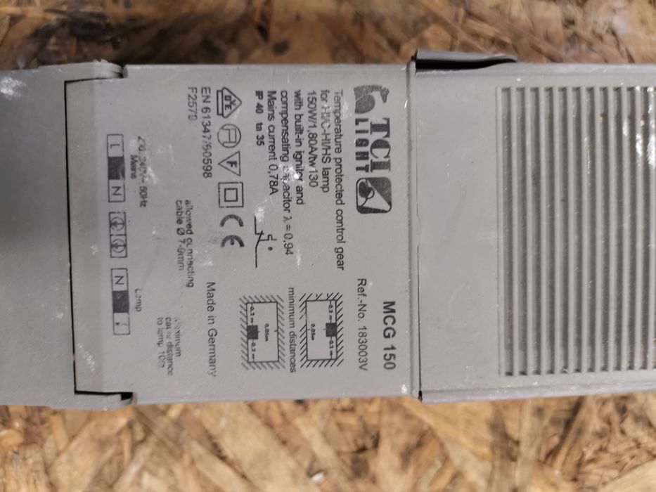 Lampa wpuszczana w sufit metalohalogen 150w Aga light