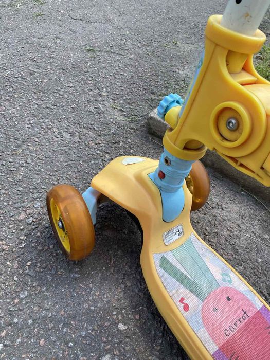 Самокат у збереженому стані