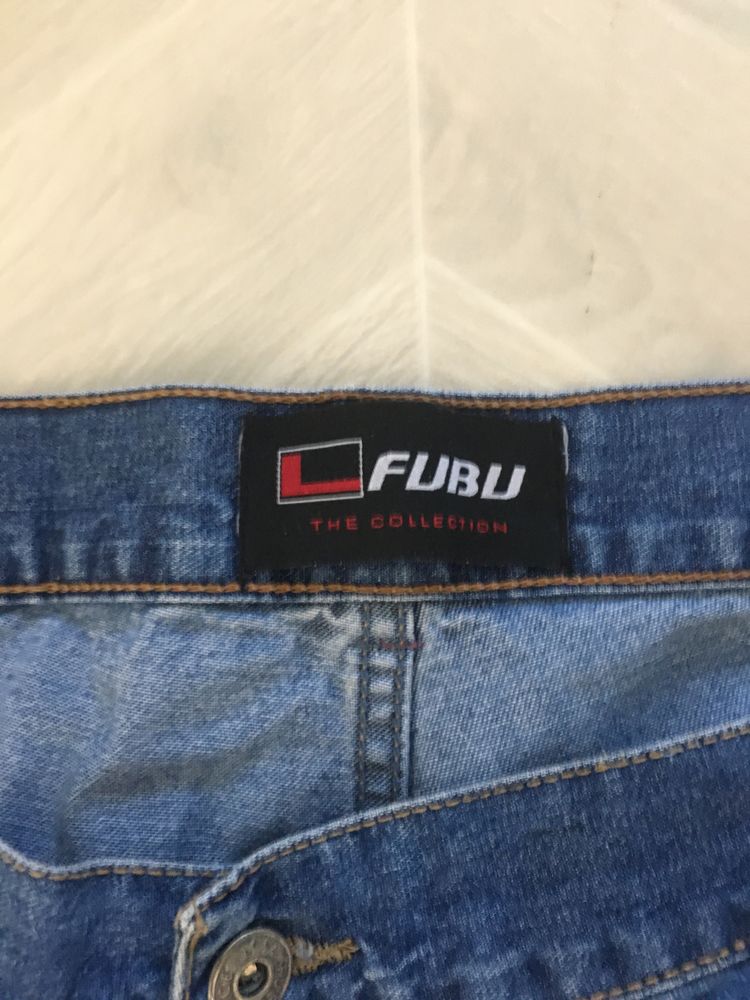 Продам шорты FUBU