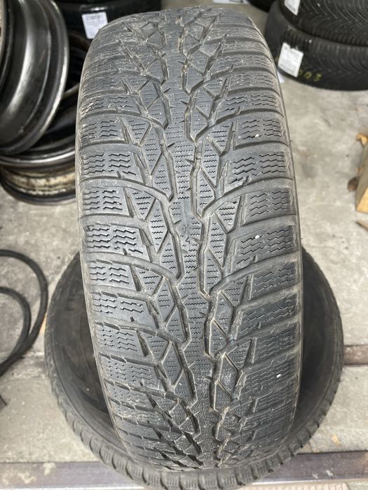 Шины 195/65 R15 Nokian б/у пара зима 6мм U7