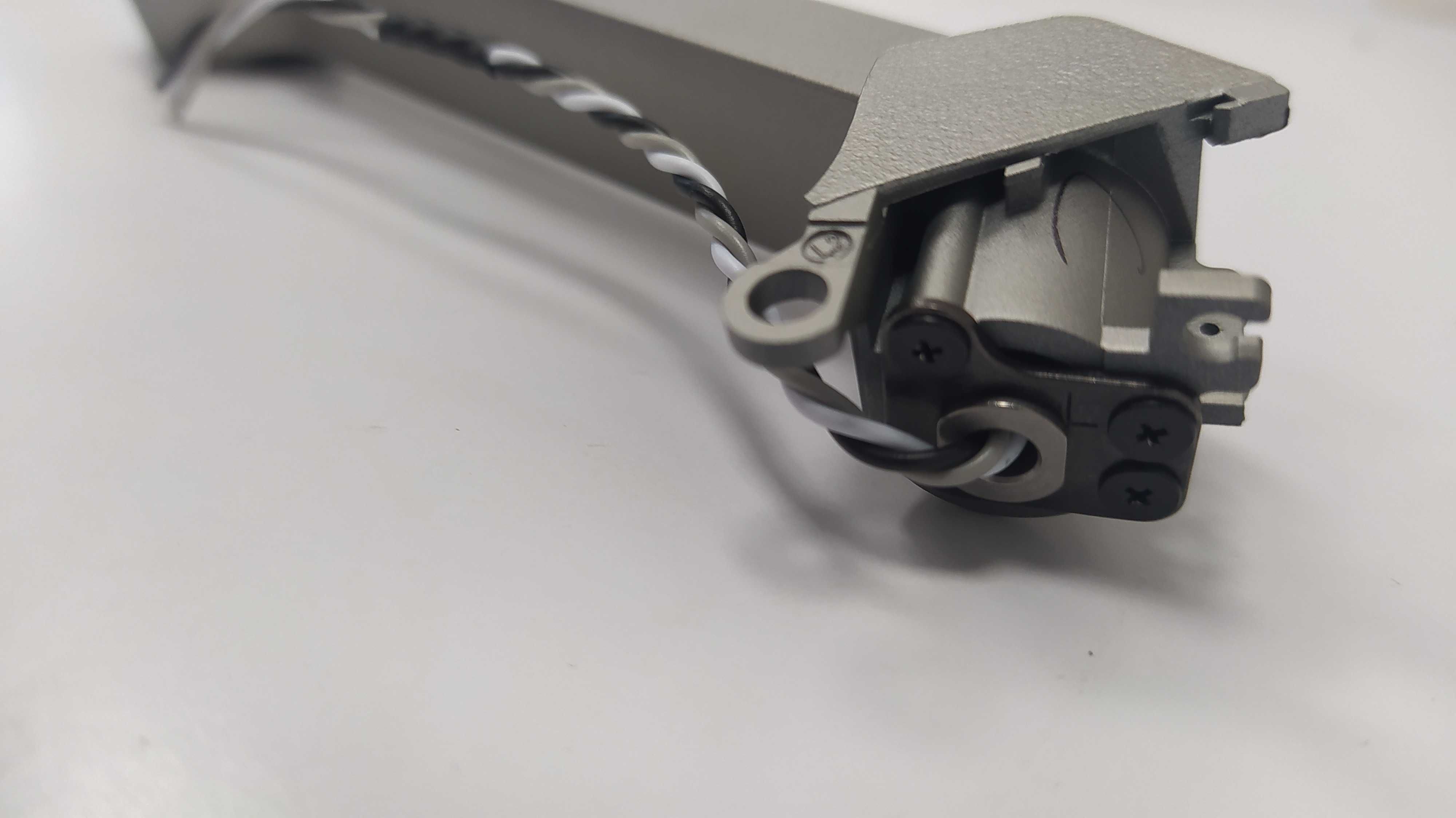 Tylne lewe ramię Mavic Pro Platinium