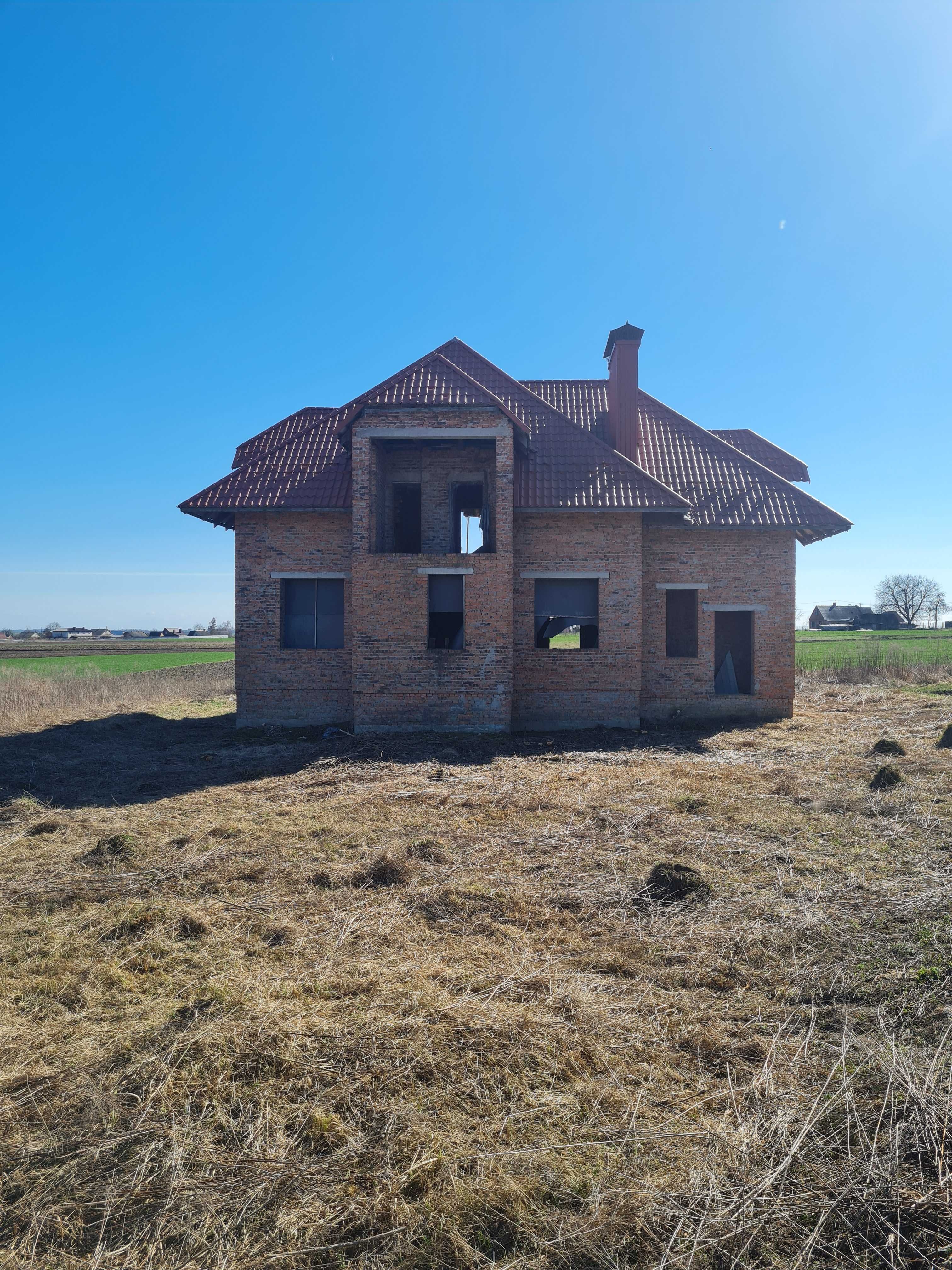 Продаж будинку по близу Луцька
