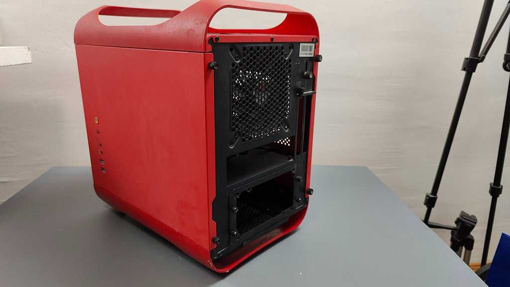 Корпус BitFenix Prodigy M red mini itx