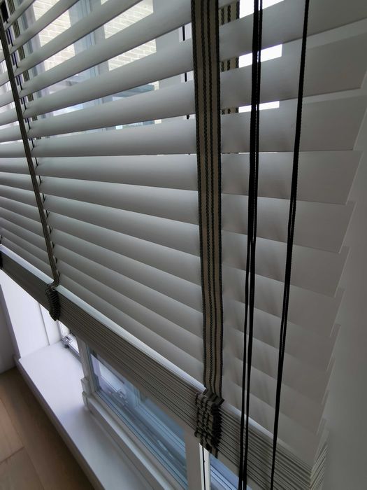 Dwie duże żaluzje bambusowe białe ANWIS 215 x 270 cm & 185 x 270 cm.