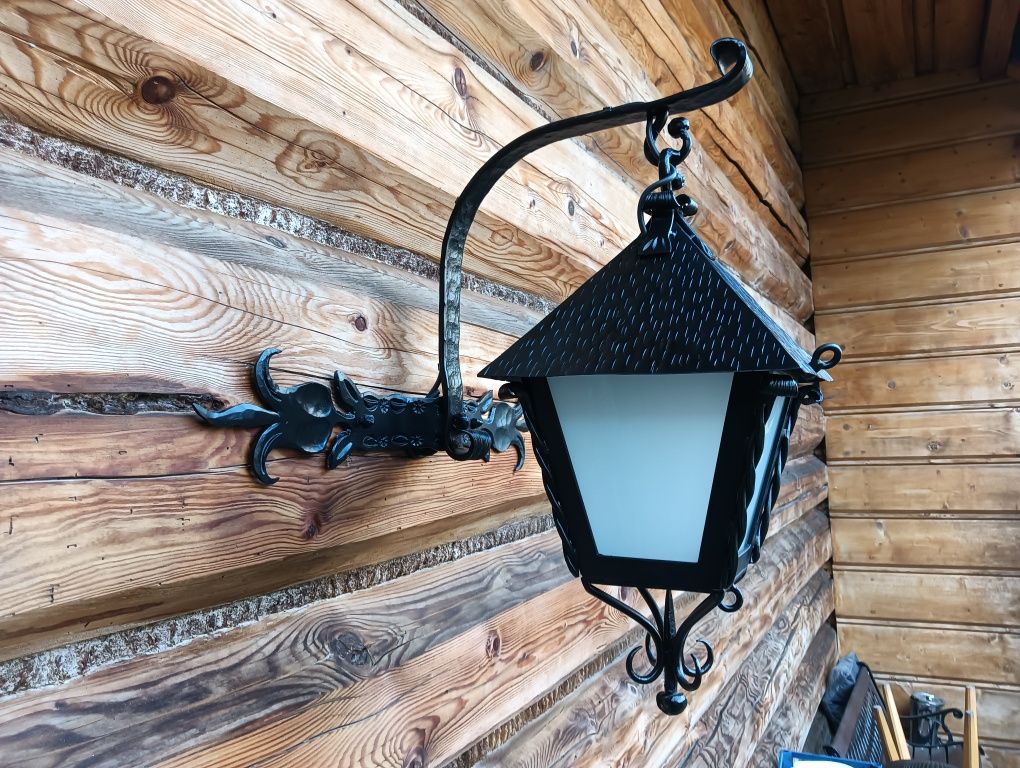 Lampa  ręcznie kuta zewnetrzna