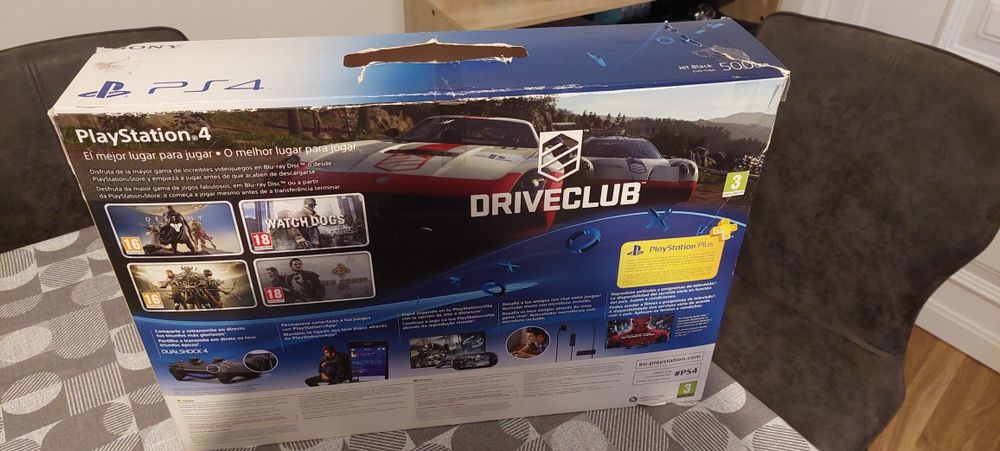 Sony PlayStation 4 Slim 500GB+Comando Nacon+4 jogos com caixa original