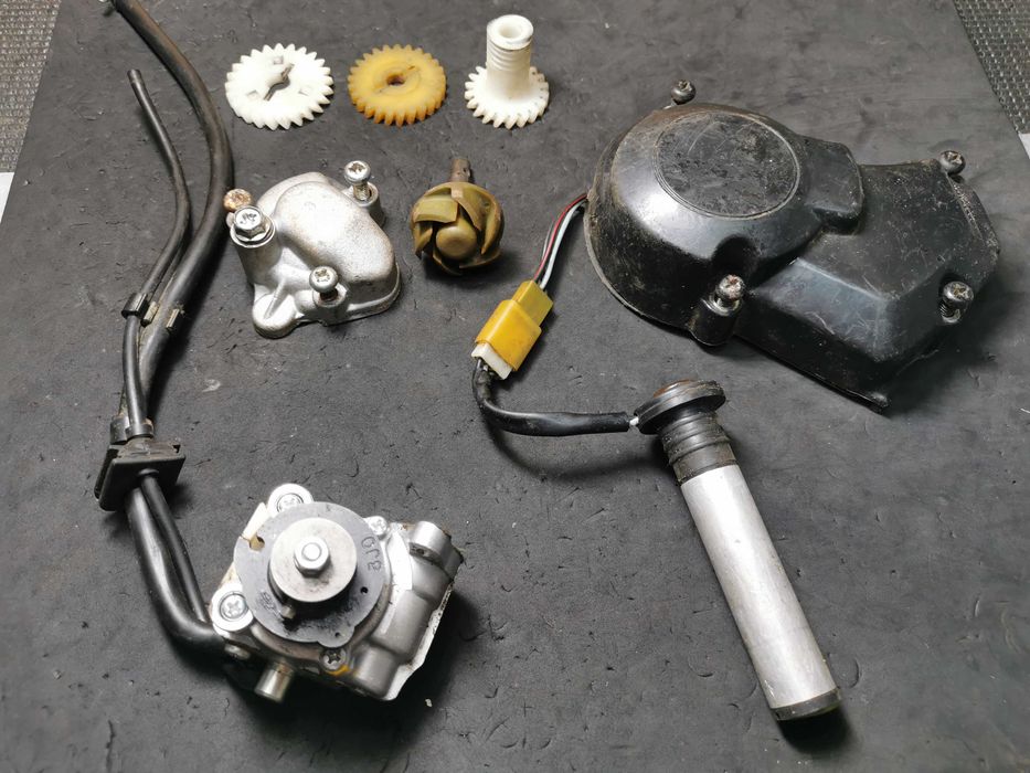 Yamaha DT 125 LC Ypvs  - Peças - Kawasaki GPZ 750