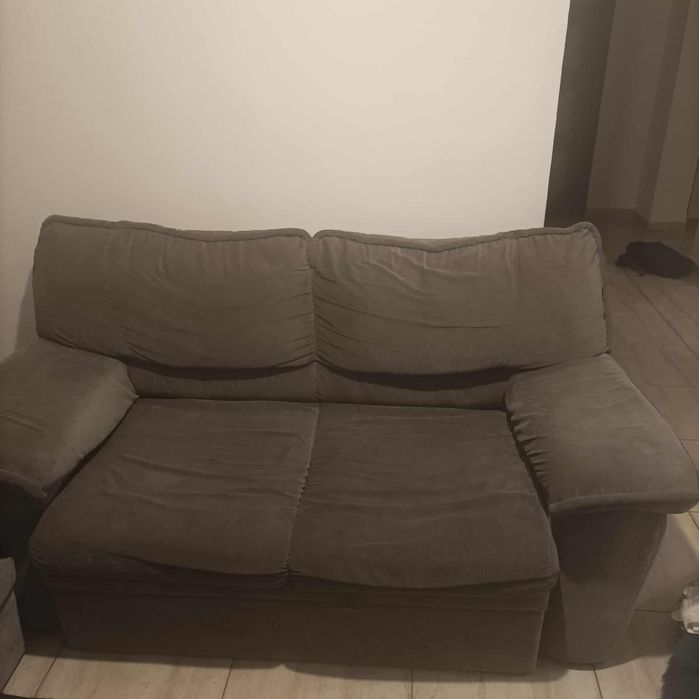 Solidne meble wypoczynkowe, zestaw trzech