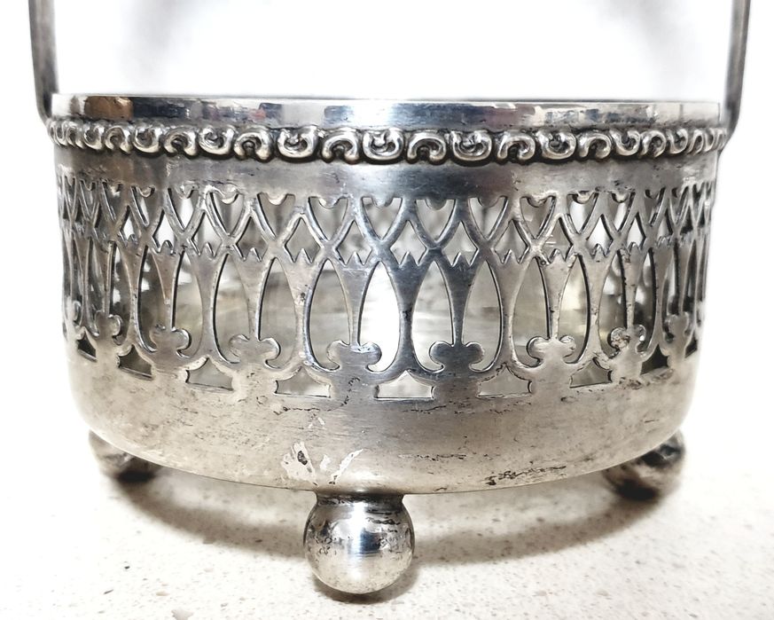 Pequenas antigas cestas prateada / niquelada com vidro inserido