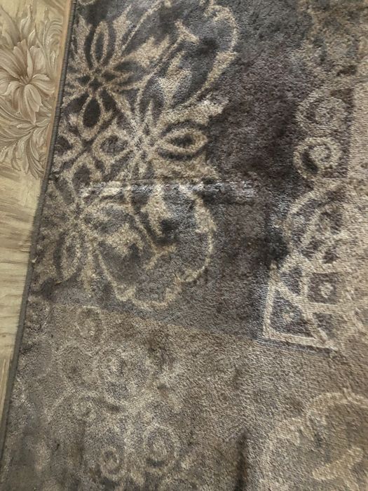 Покриття на пол 2.50на 4,70