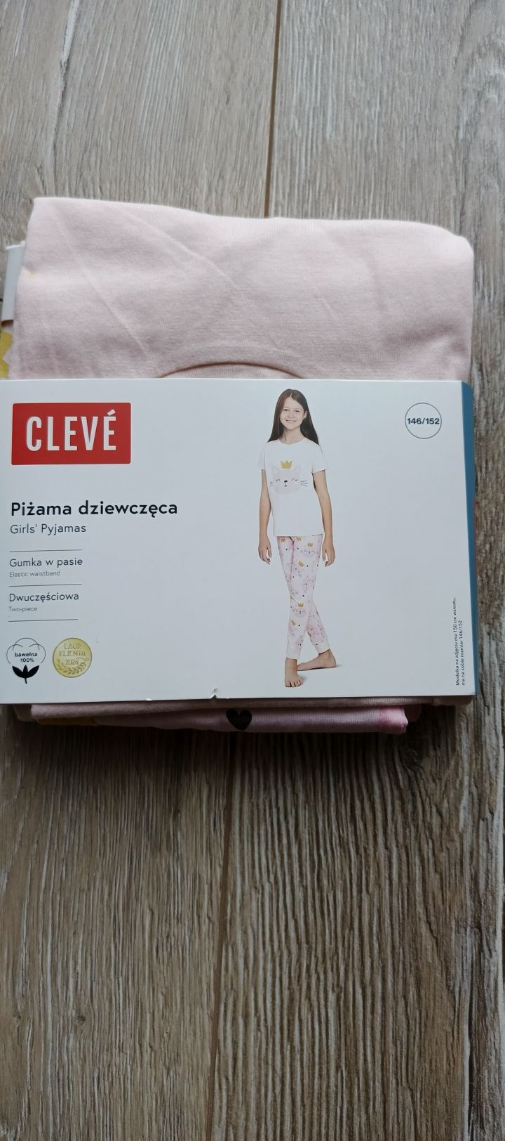 Nowa piżama dziewczęca 146/152 z kotkami