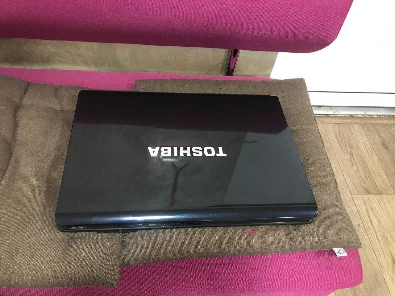 Продам ноутбук Toshiba + сумка