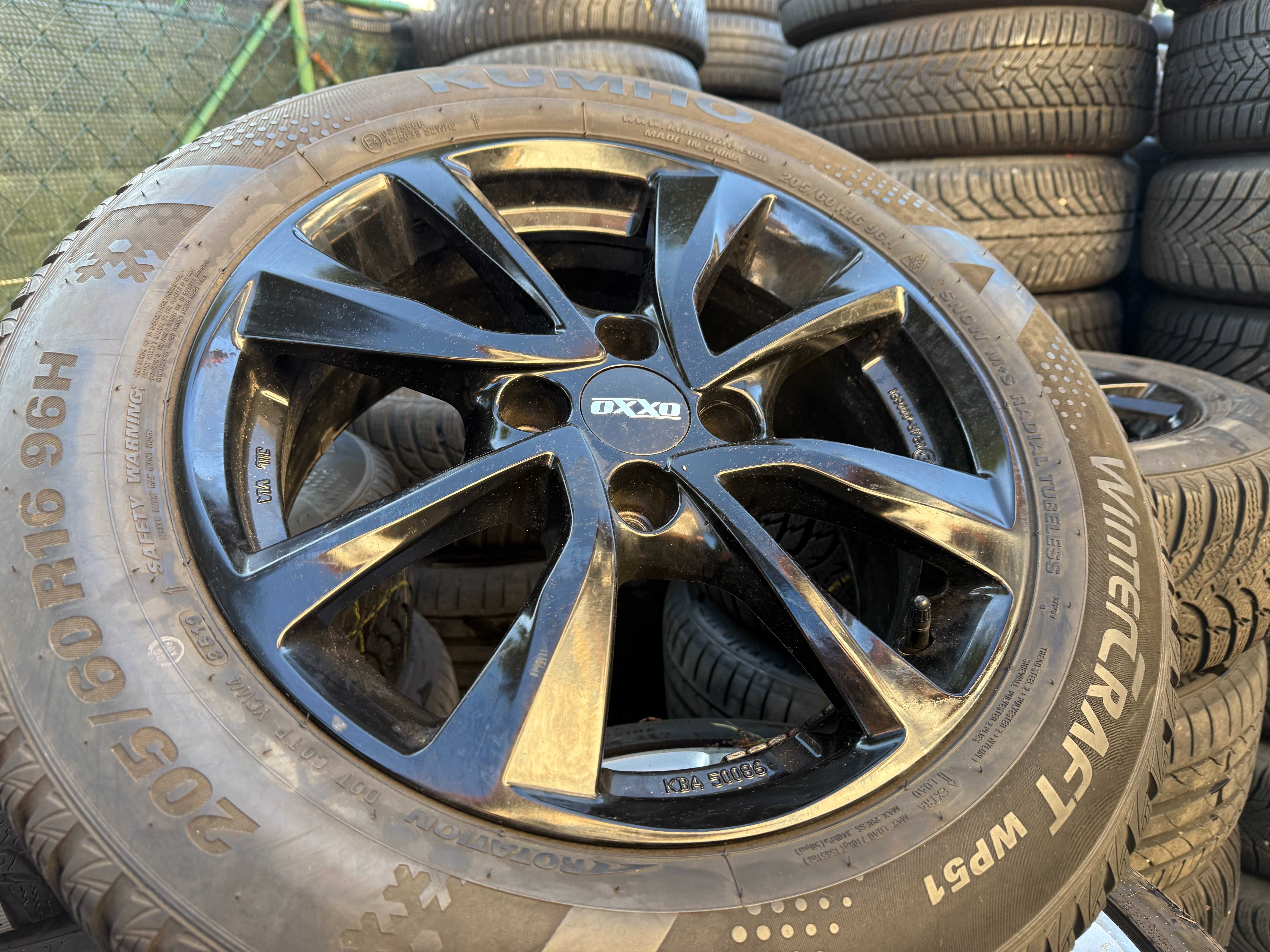 Felgi aluminiowe 16" 4x108 Ford EcoSport z oponami zimowymi