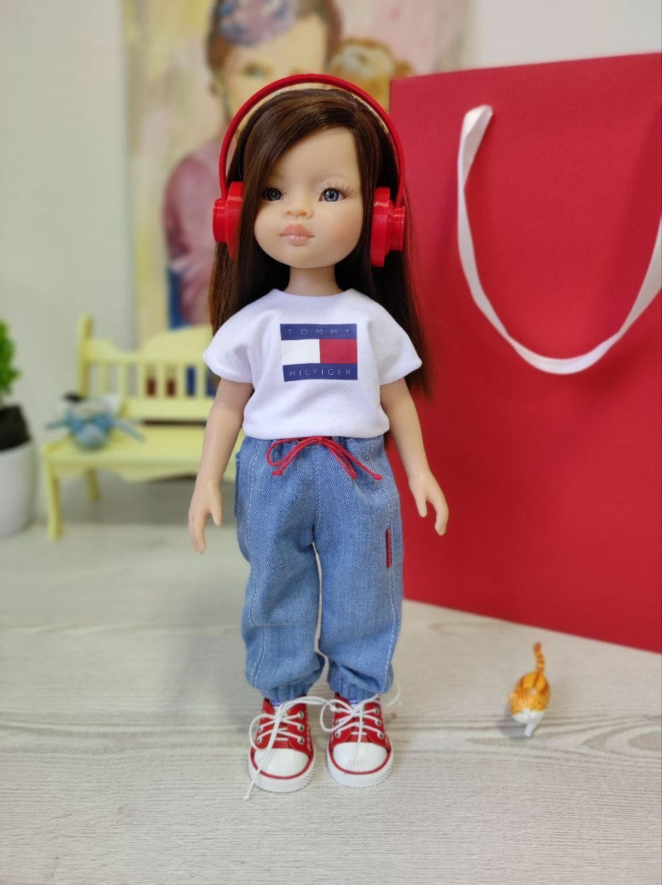 Кукла Mali Paola Reina в стильном аутфите с наушниками, 32 см 14766