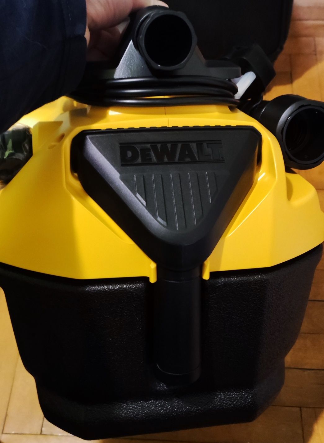 Dewalt dcv584l пилосос оригінал із Англії