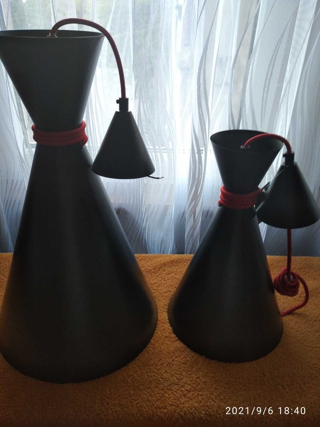 Czarne lampy wiszące